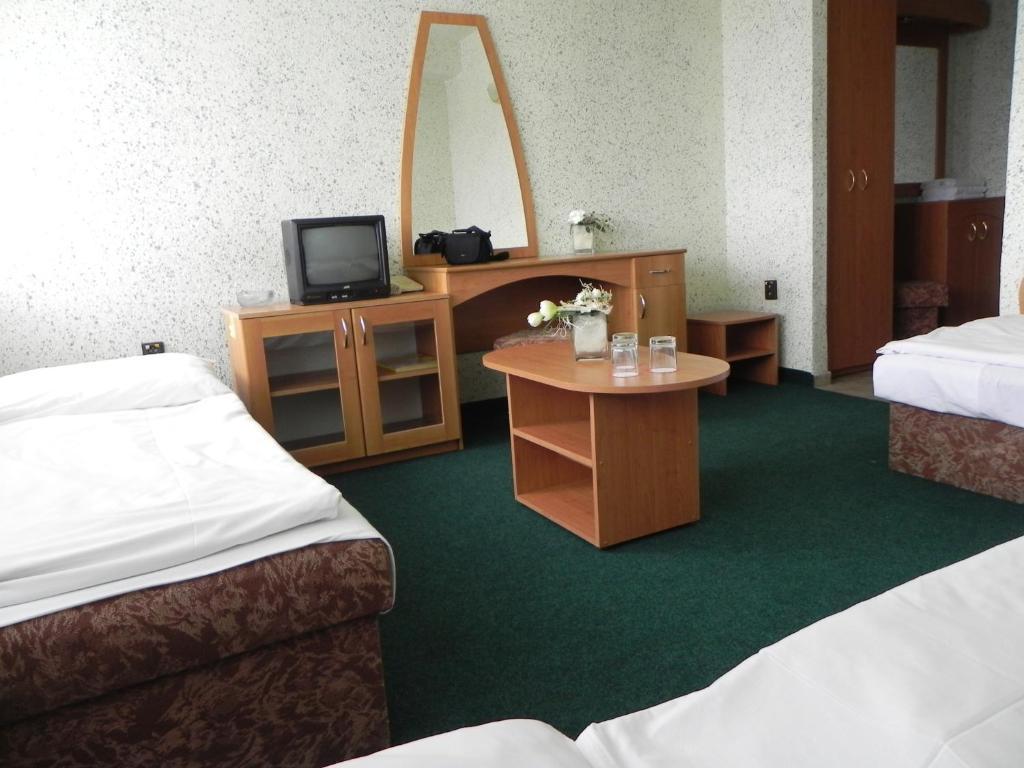 Garni Hotel Junior Bratislava Bilik gambar