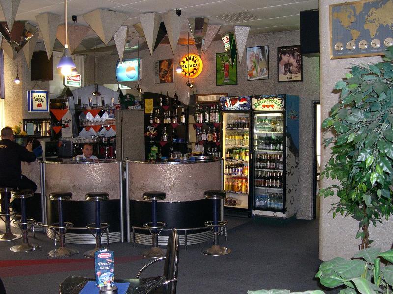 Garni Hotel Junior Bratislava Luaran gambar